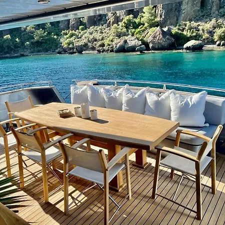 Seara Yachting Bateau-hôtel *